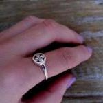 Clover ring, Style B