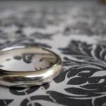 Rounded silver band