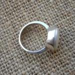round pearl silver ring fre..