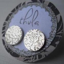 Round studs round pattern studs pattern posts