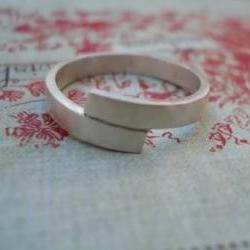simple silver ring